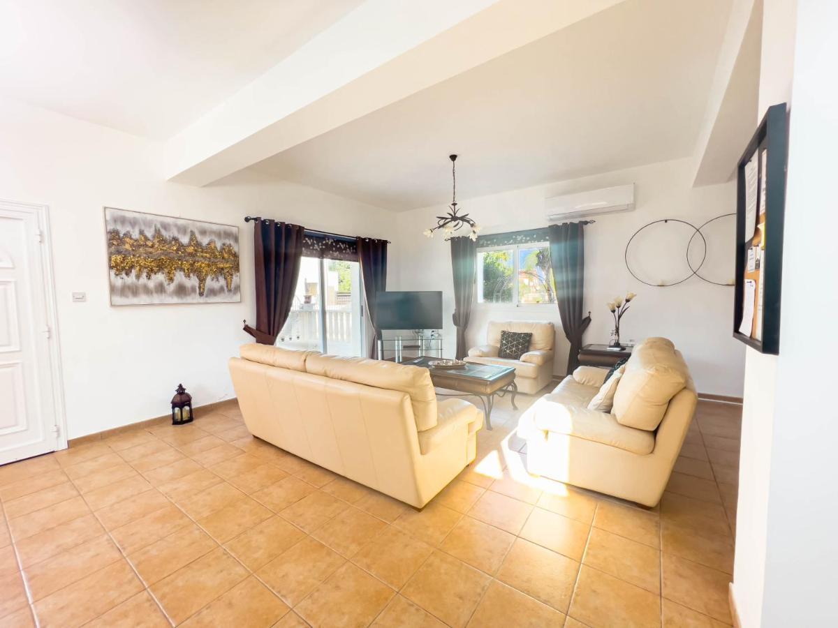 Fame Villa With Private Pool And Gazebo Ayia Napa Luaran gambar